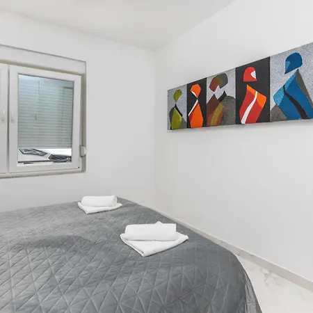 2 Bedroom Amazing In Appartement