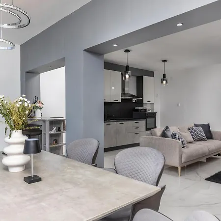 Appartement 2 Bedroom Amazing In *